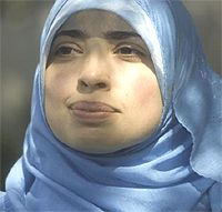 Asmaa Abdol-Hamid inden hun smider tørklædet Asmaa Abdol-Hamid